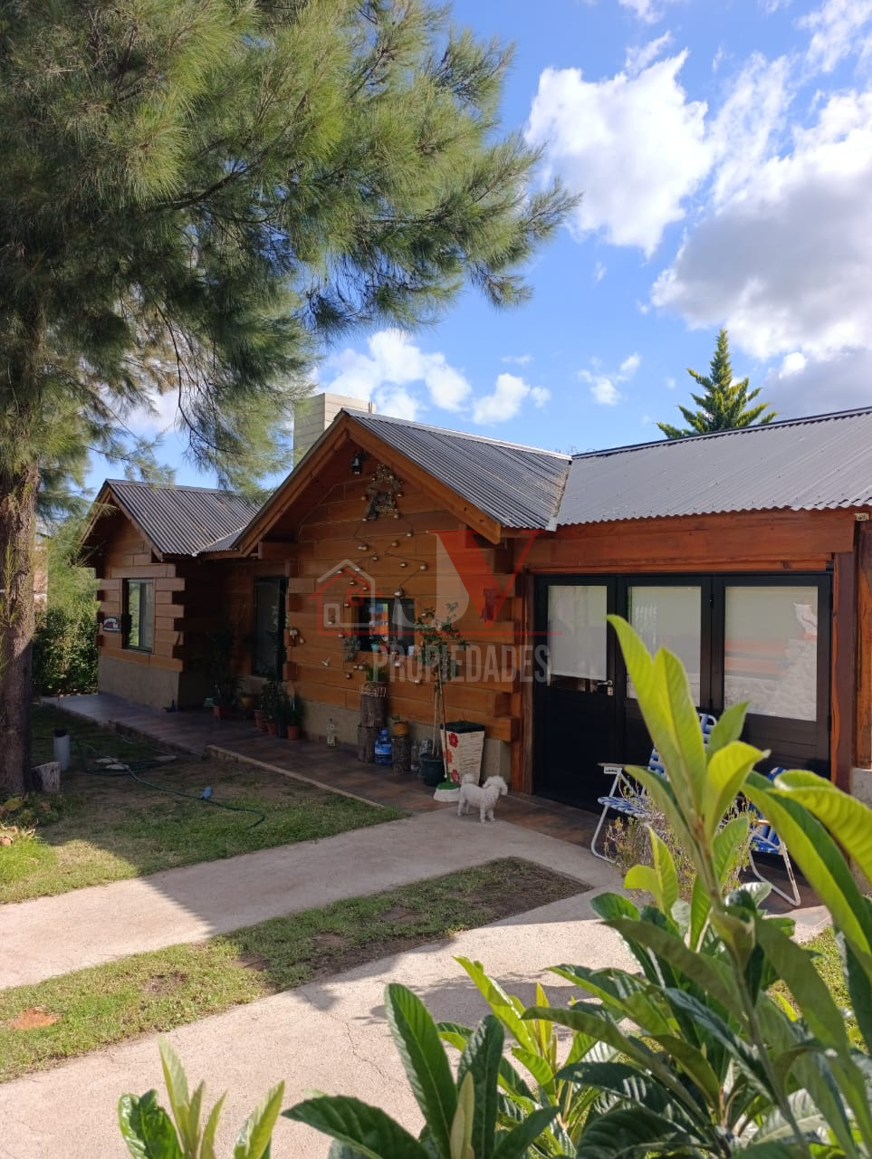 Complejo de 6 cabañas + Casa principal.