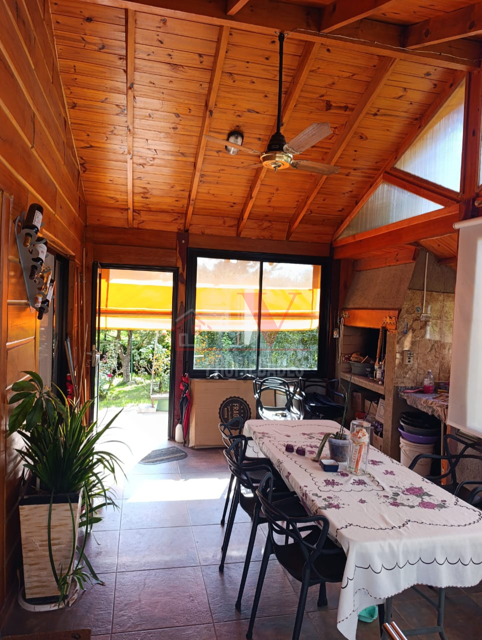 Complejo de 6 cabañas + Casa principal.