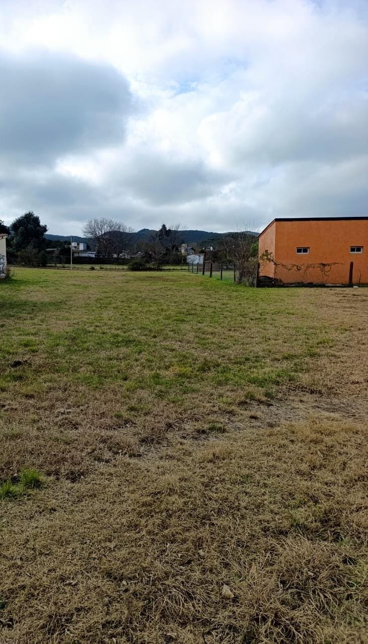 Lote de 715m² en El Corcovado 23.000 dol.