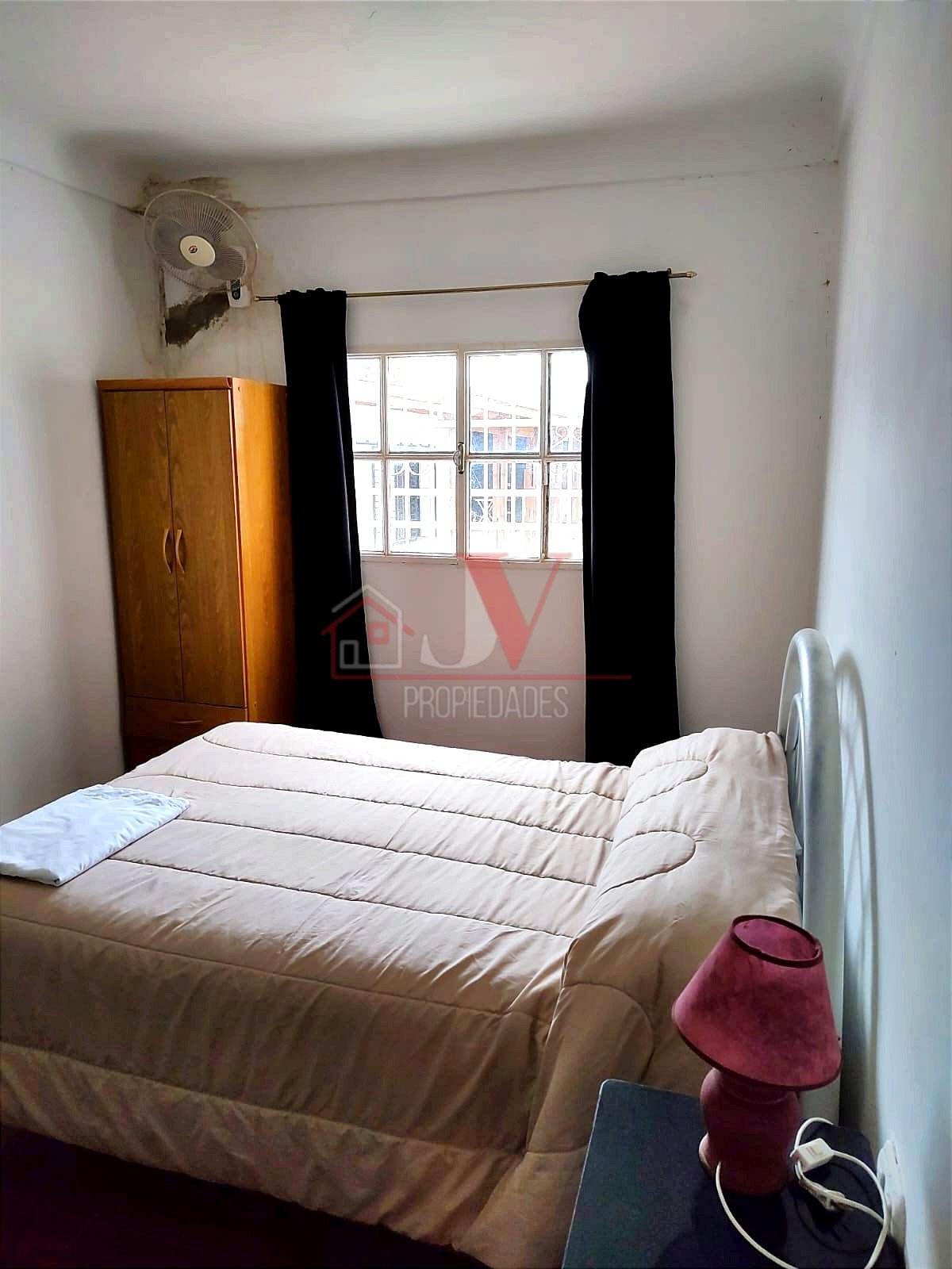 Casa con depto en venta Villa Rumipal