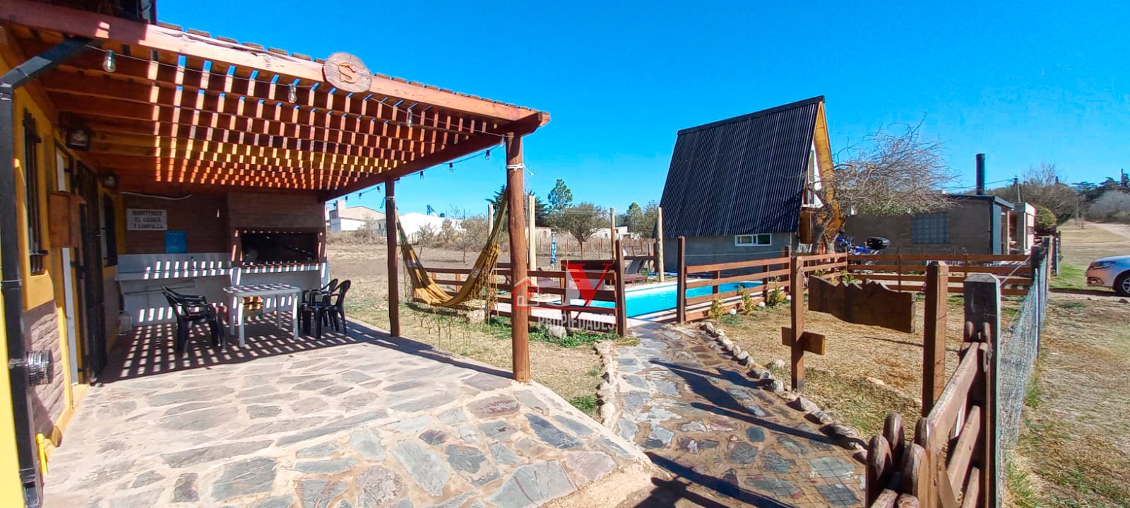 Complejo de 4 cabañas en venta Villa Rumipal