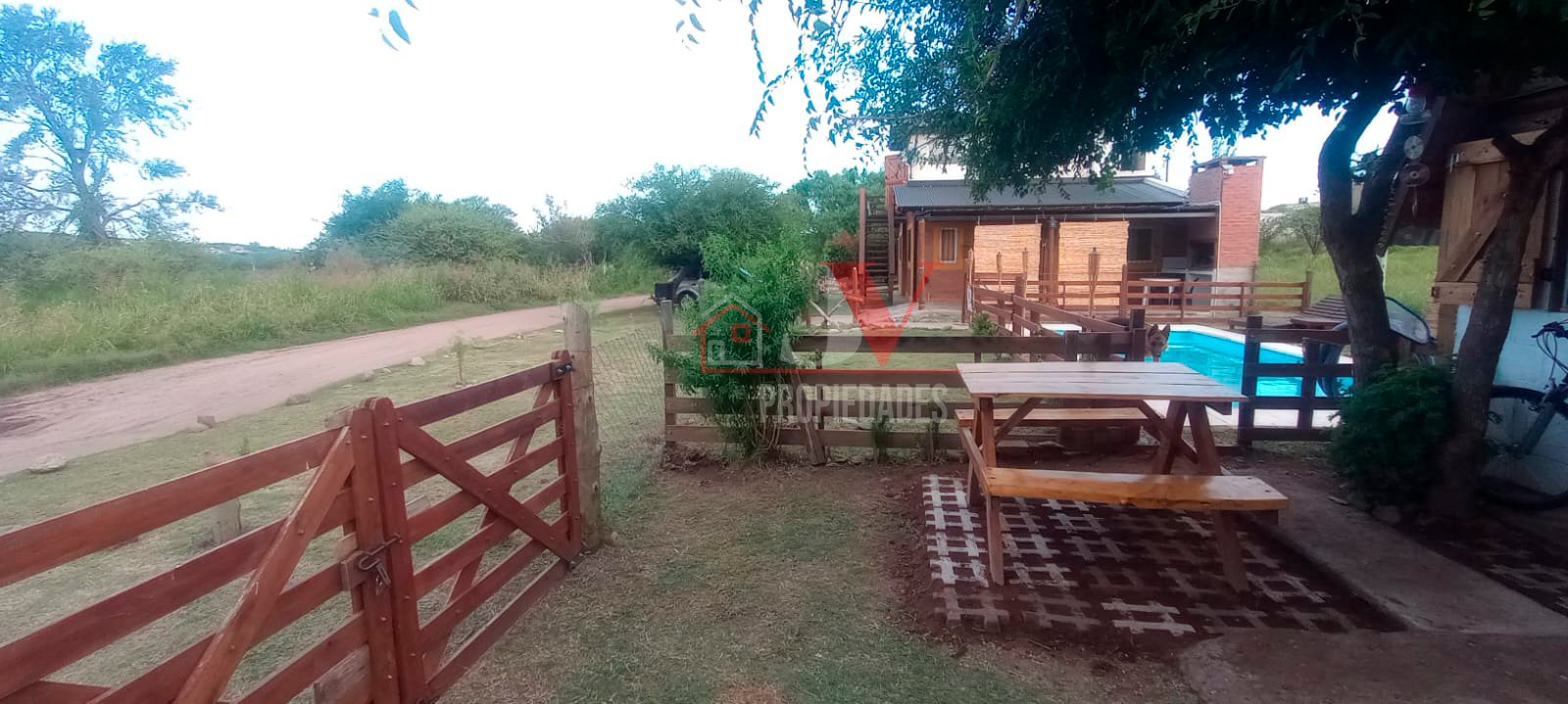 Complejo de 4 cabañas en venta Villa Rumipal